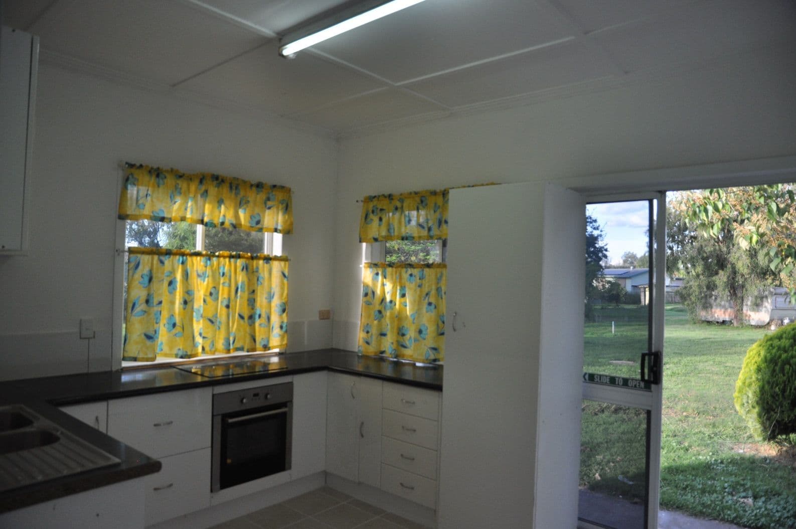 22 Railway Street, HELIDON QLD 4344, Helidon - Thumbnail 2