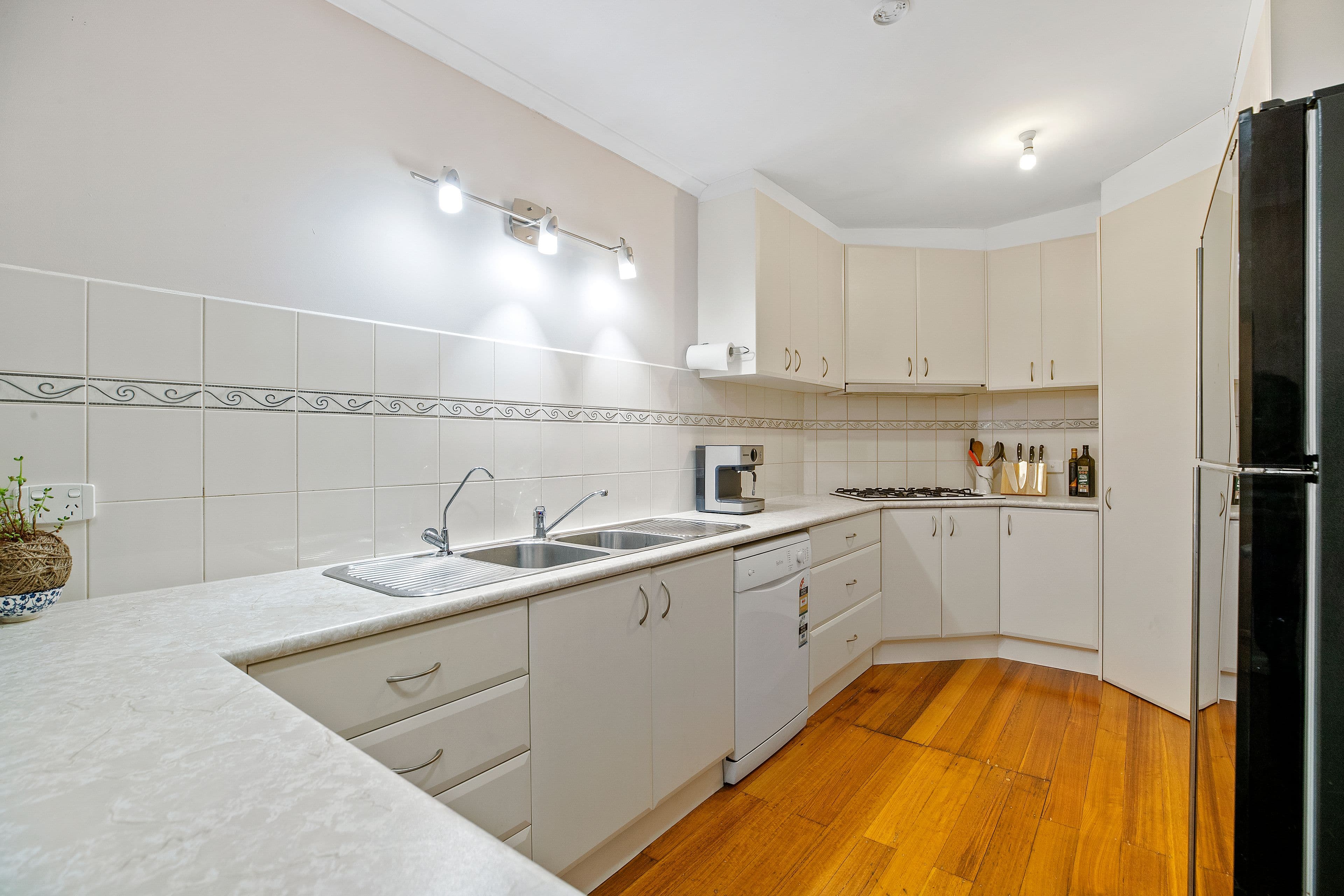 39 Park Boulevard, Ferntree Gully VIC 3156, Ferntree Gully - Thumbnail 4