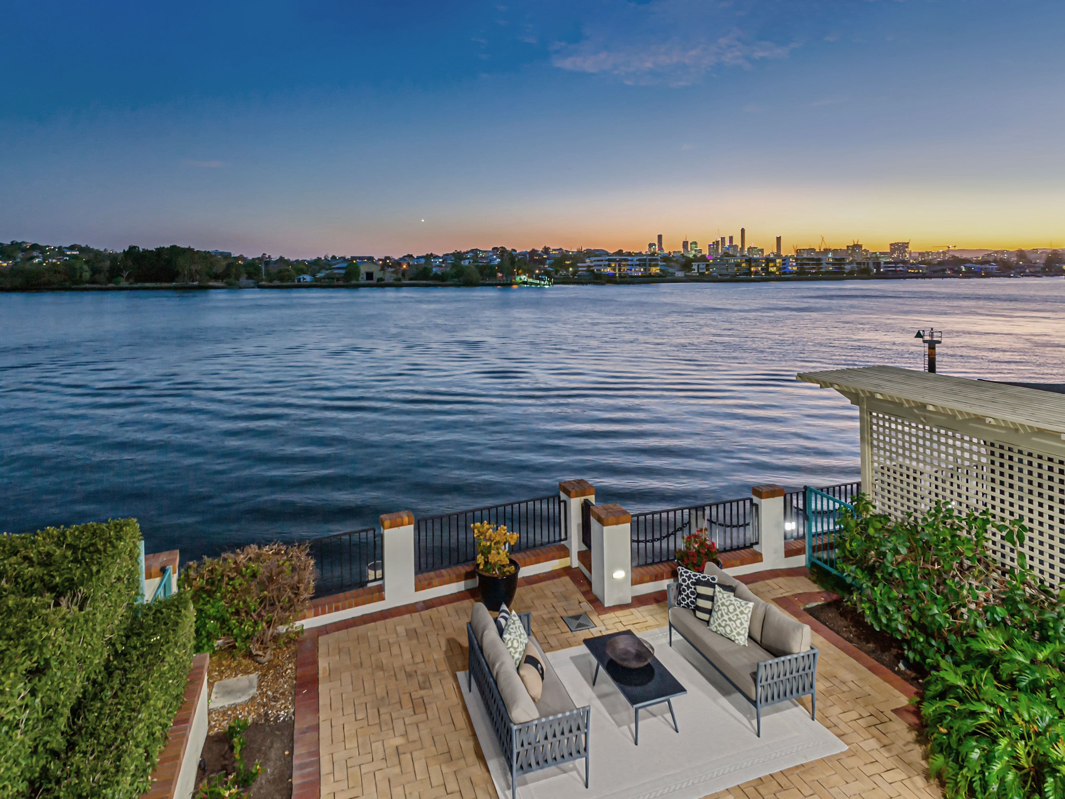 27 Harbour Road, Hamilton QLD 4007, Hamilton - Image 1
