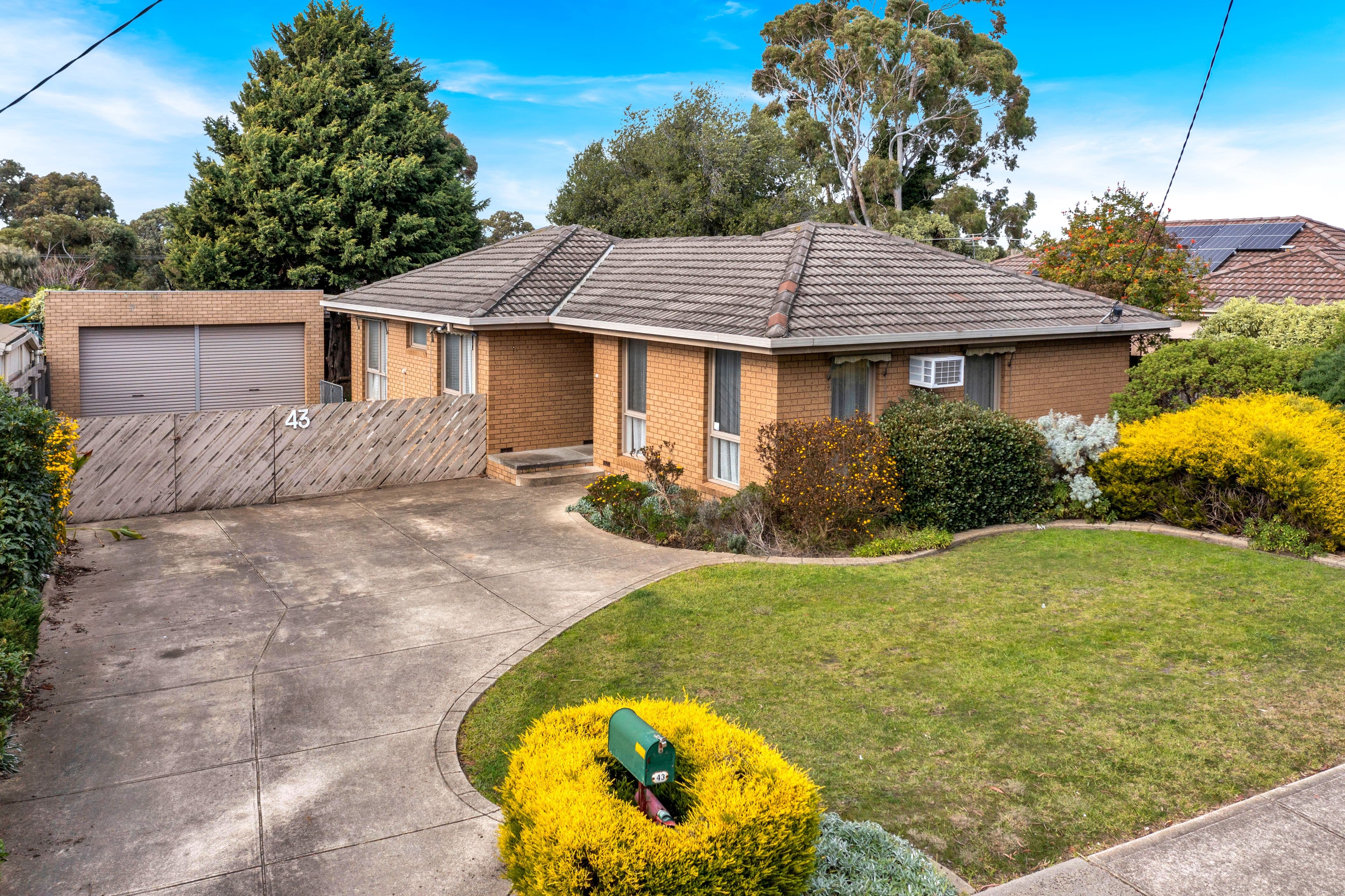 43 Hothlyn Drive, Craigieburn VIC 3064, Craigieburn - Thumbnail 2