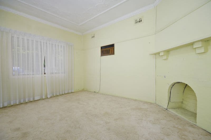 4 Champion Road, GLADESVILLE NSW 2111, Gladesville - Thumbnail 2