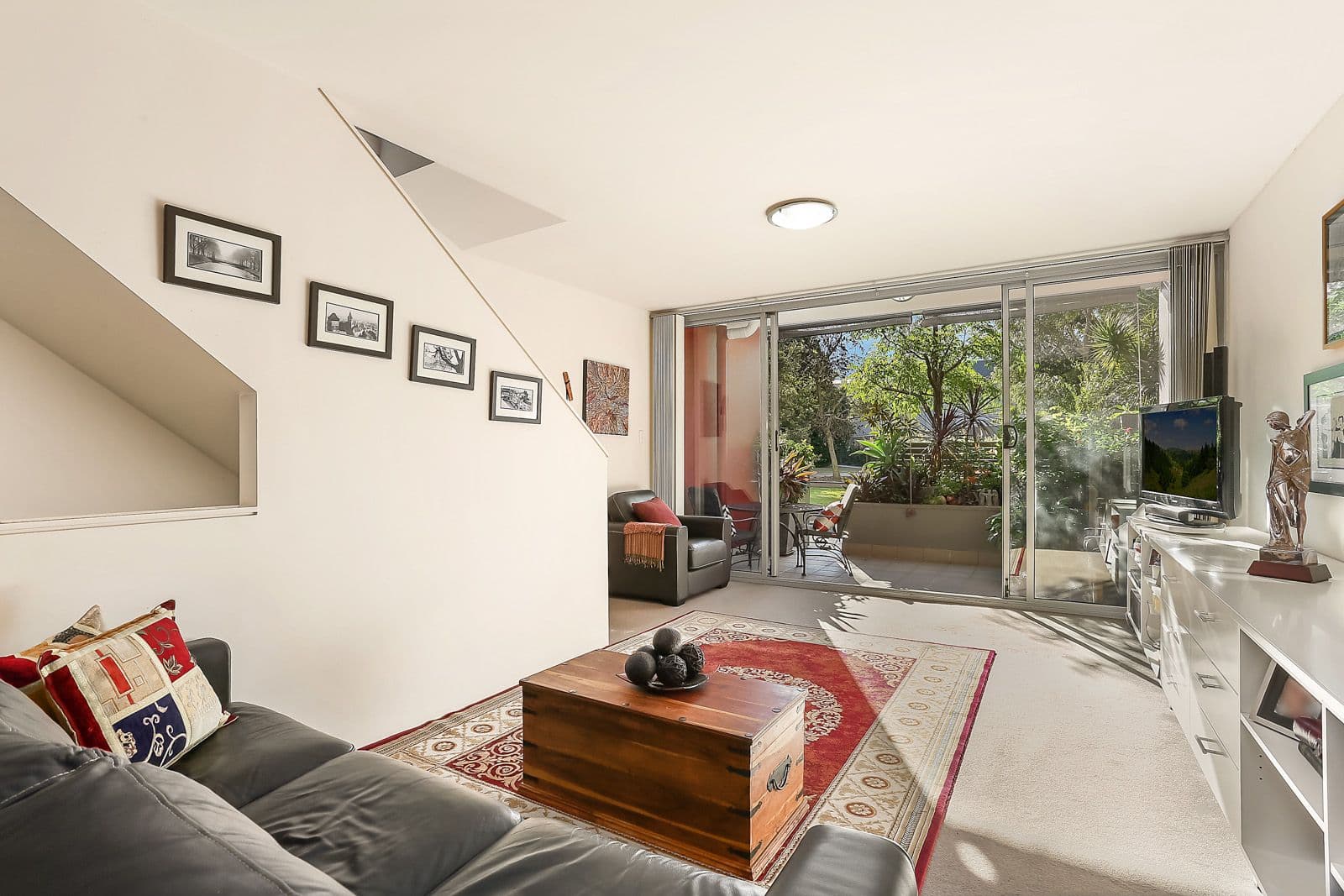 6305 / 228 La Trobe Street, MELBOURNE, VIC, 3000, Melbourne - Thumbnail 2