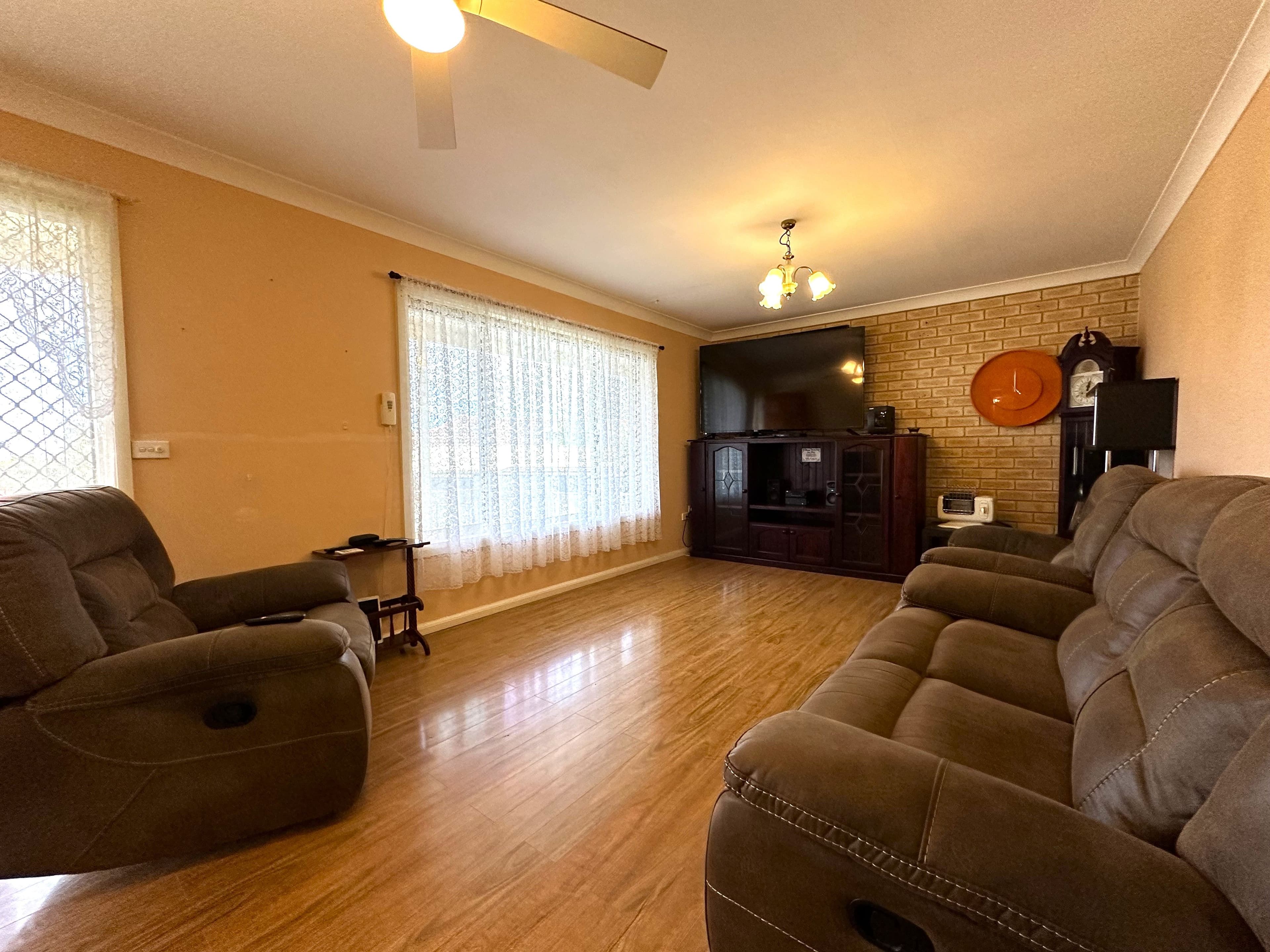 9 Samuel Court, Young NSW 2594, Young - Thumbnail 5