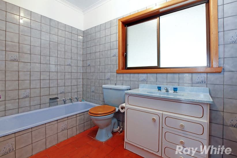 7 Henderson Street, Reservoir VIC 3073, Reservoir - Thumbnail 5