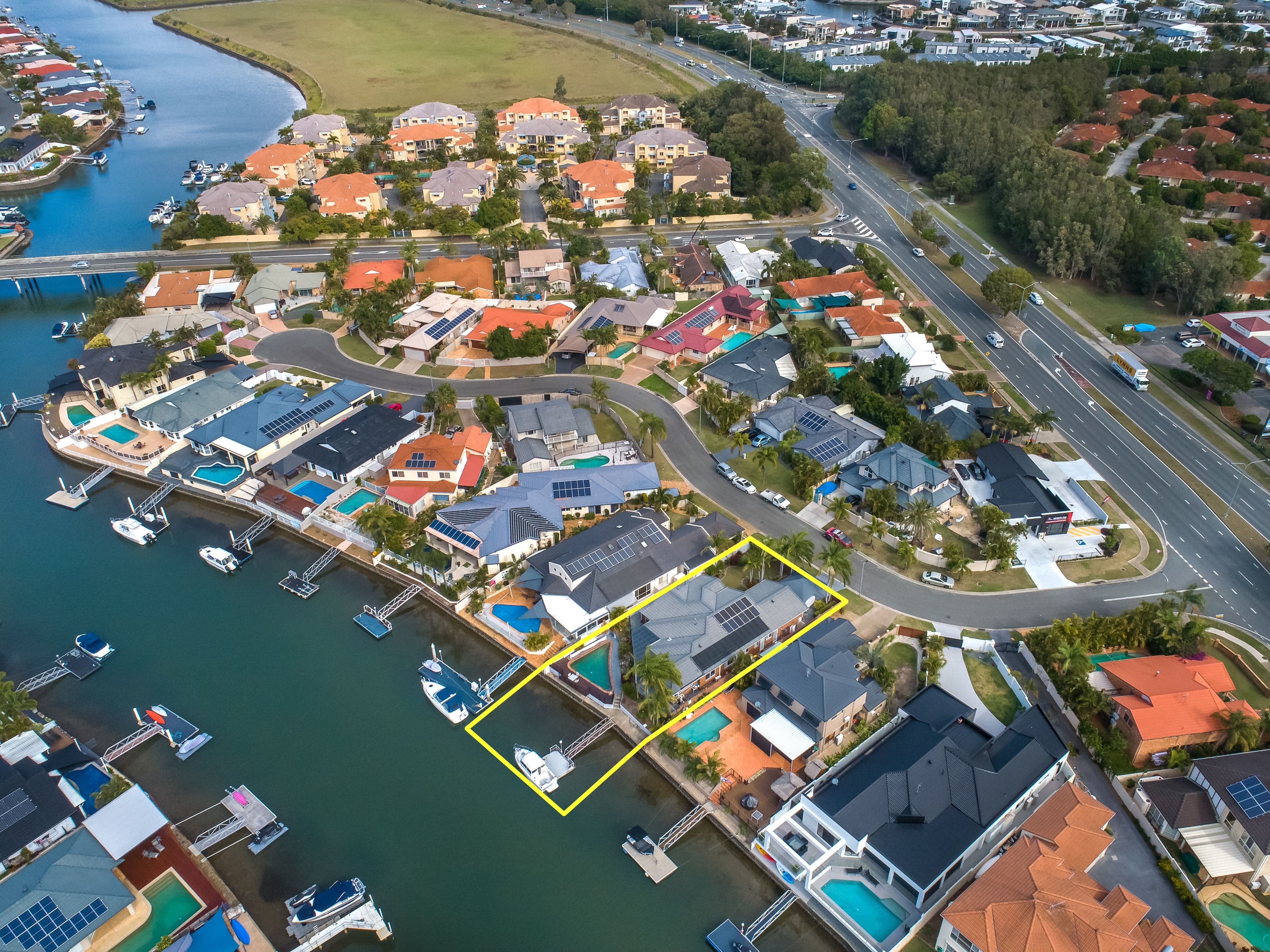 10 Saltbreeze Court, Runaway Bay QLD 4216, Runaway Bay - Thumbnail 5
