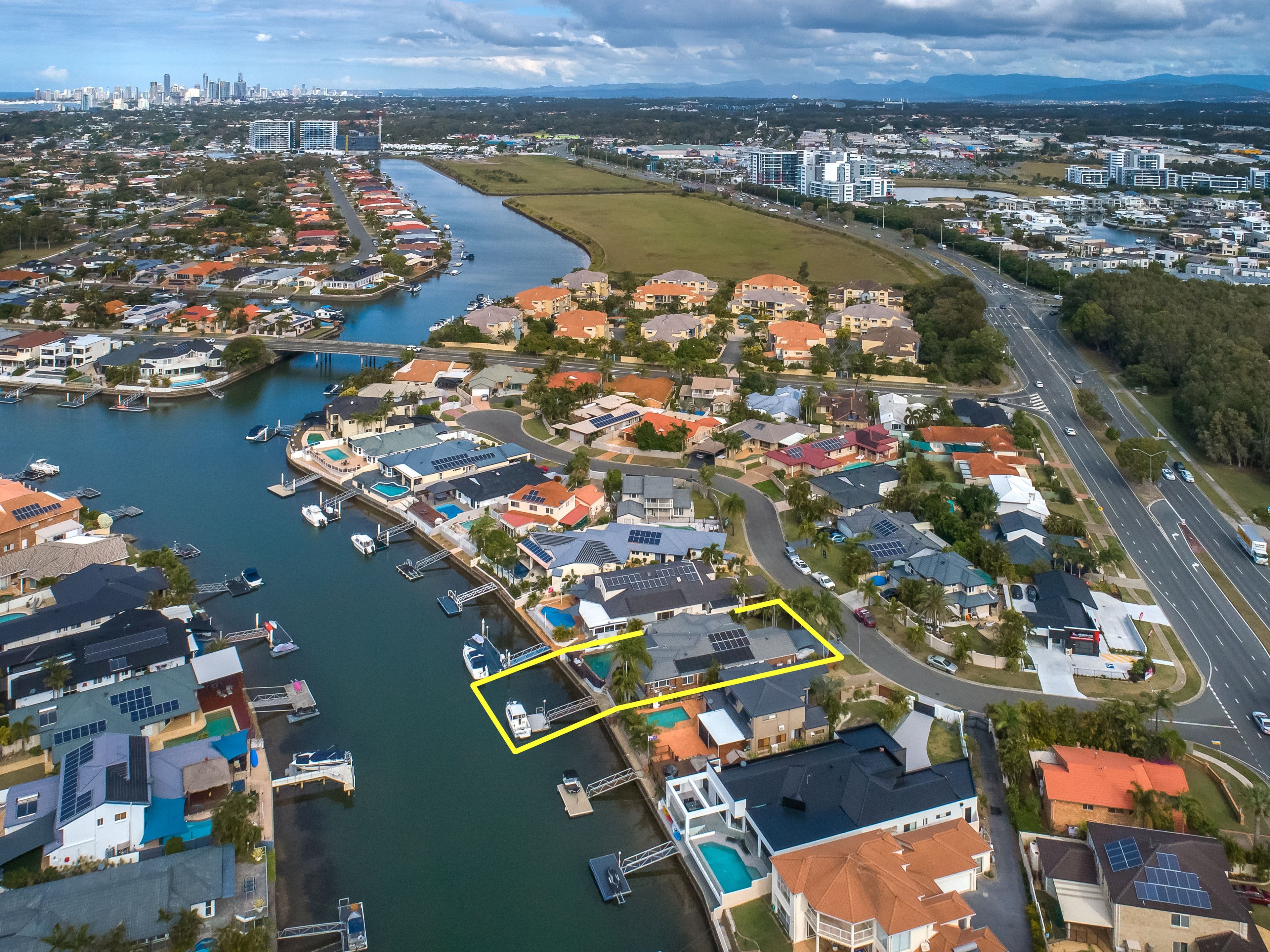 10 Saltbreeze Court, Runaway Bay QLD 4216, Runaway Bay - Thumbnail 6