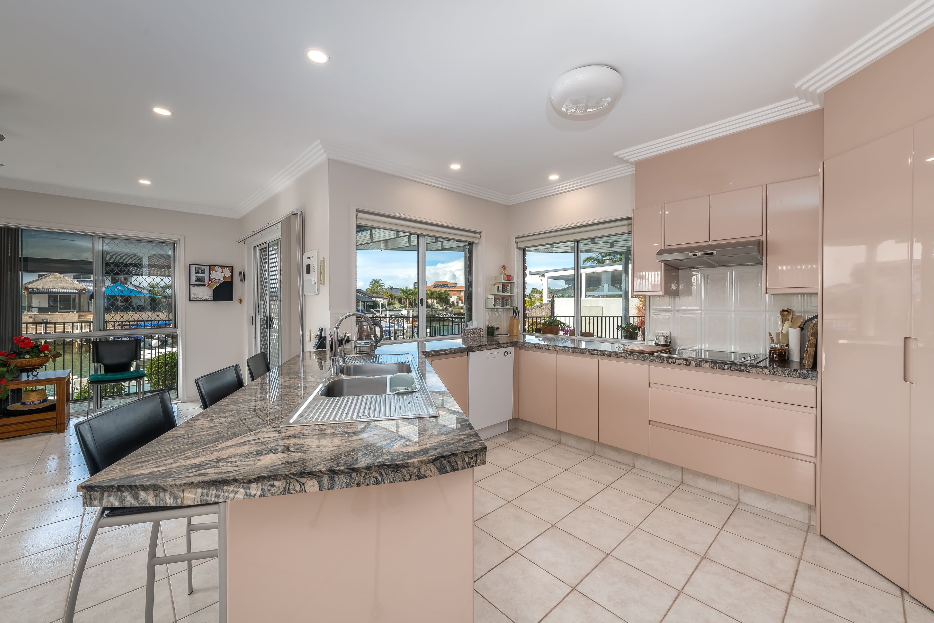10 Saltbreeze Court, Runaway Bay QLD 4216, Runaway Bay - Thumbnail 8