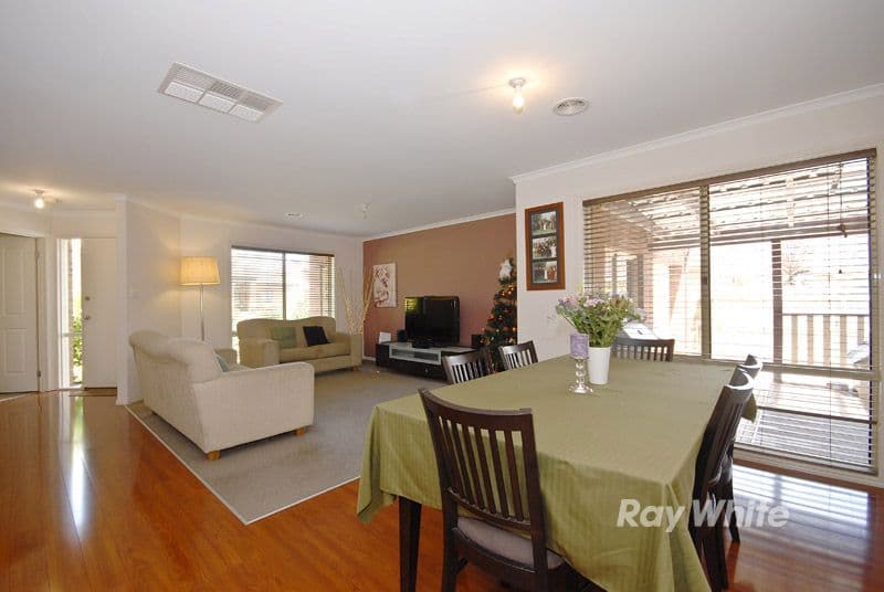 25 Seminary Crescent, SCORESBY VIC 3179, Scoresby - Thumbnail 2