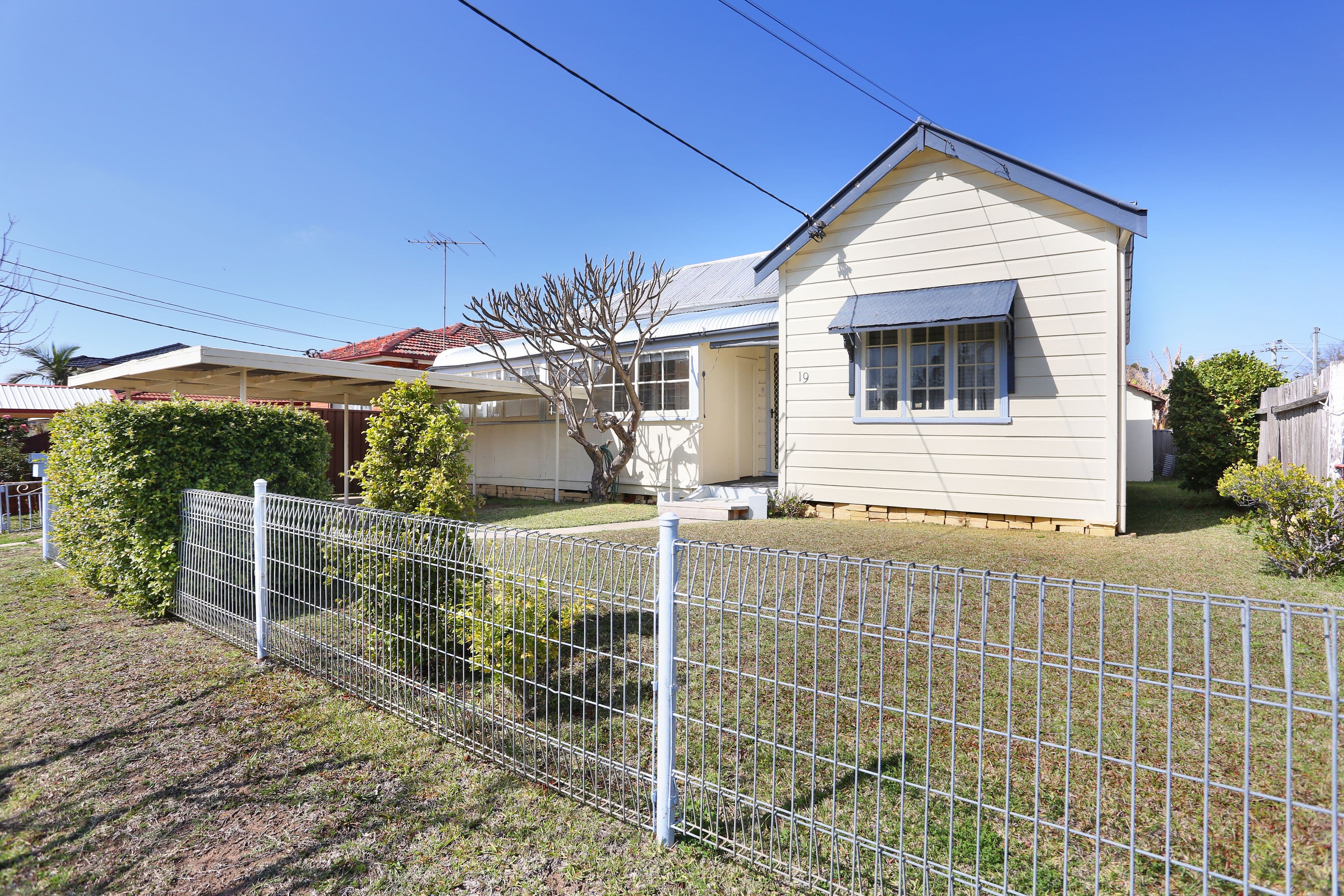 19 Joyce Street, Fairfield - Thumbnail 2