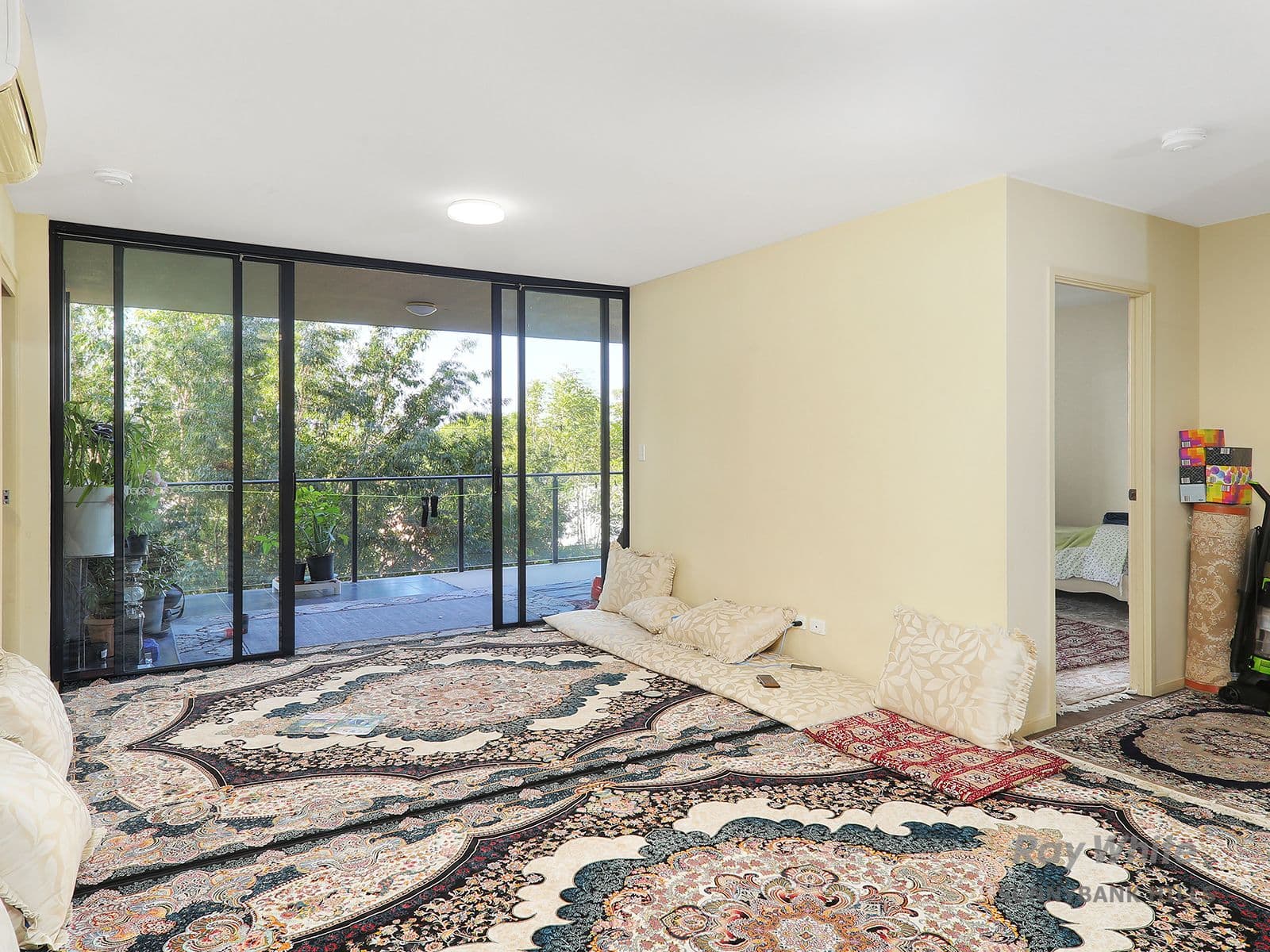 25 Blackwood Road, Logan Central QLD 4114, Logan Central - Thumbnail 4