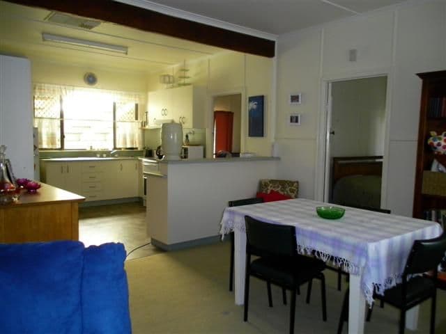 19 Timbury Street, ROMA QLD 4455, Roma - Thumbnail 2