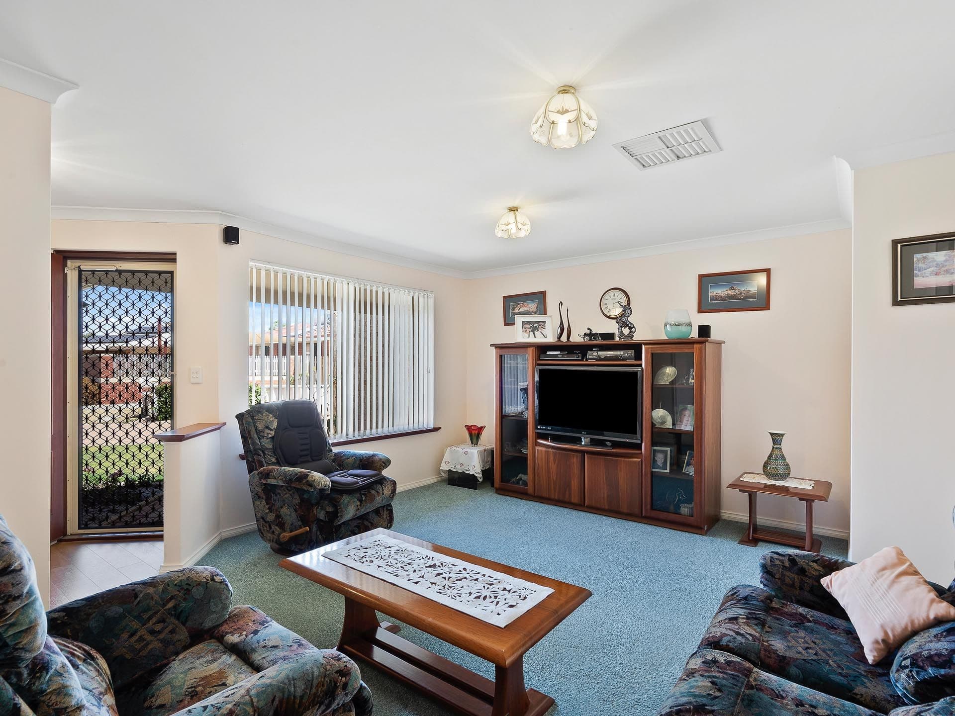 5 Qualup Court, Halls Head WA 6210, Halls Head - Thumbnail 4