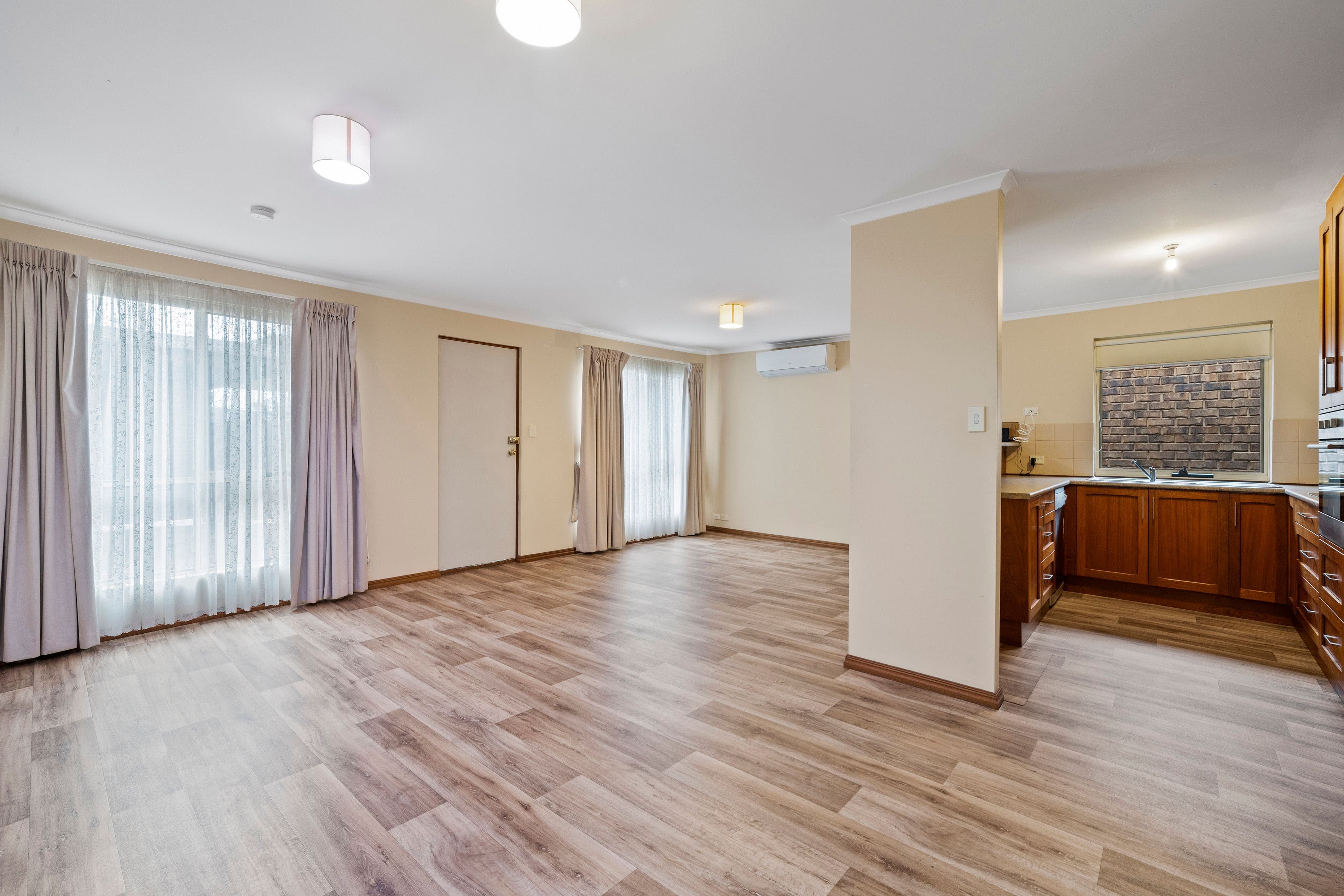 13 Jacaranda Grove, Oaklands Park SA 5046, Oaklands Park - Thumbnail 2