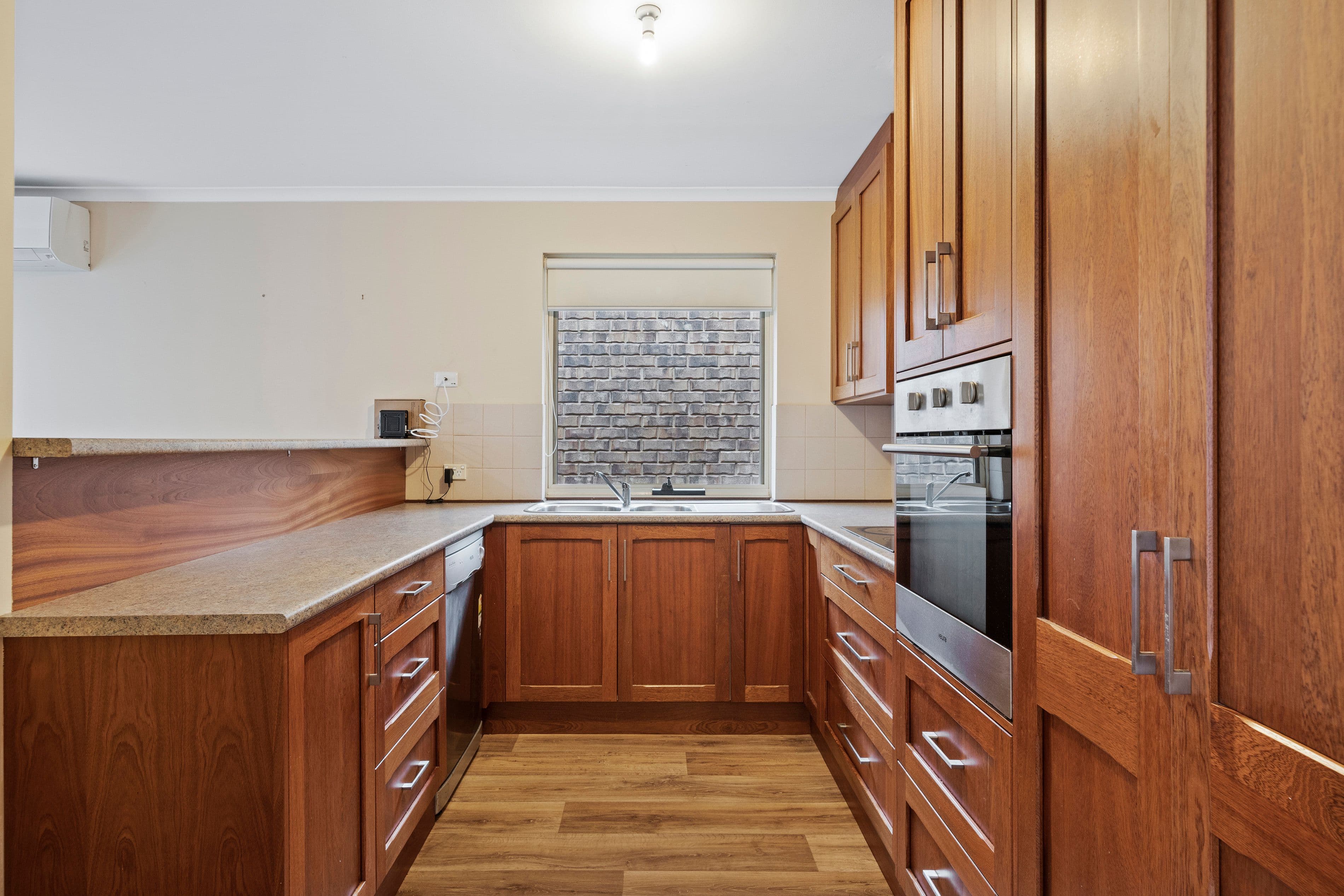 13 Jacaranda Grove, Oaklands Park SA 5046, Oaklands Park - Thumbnail 3