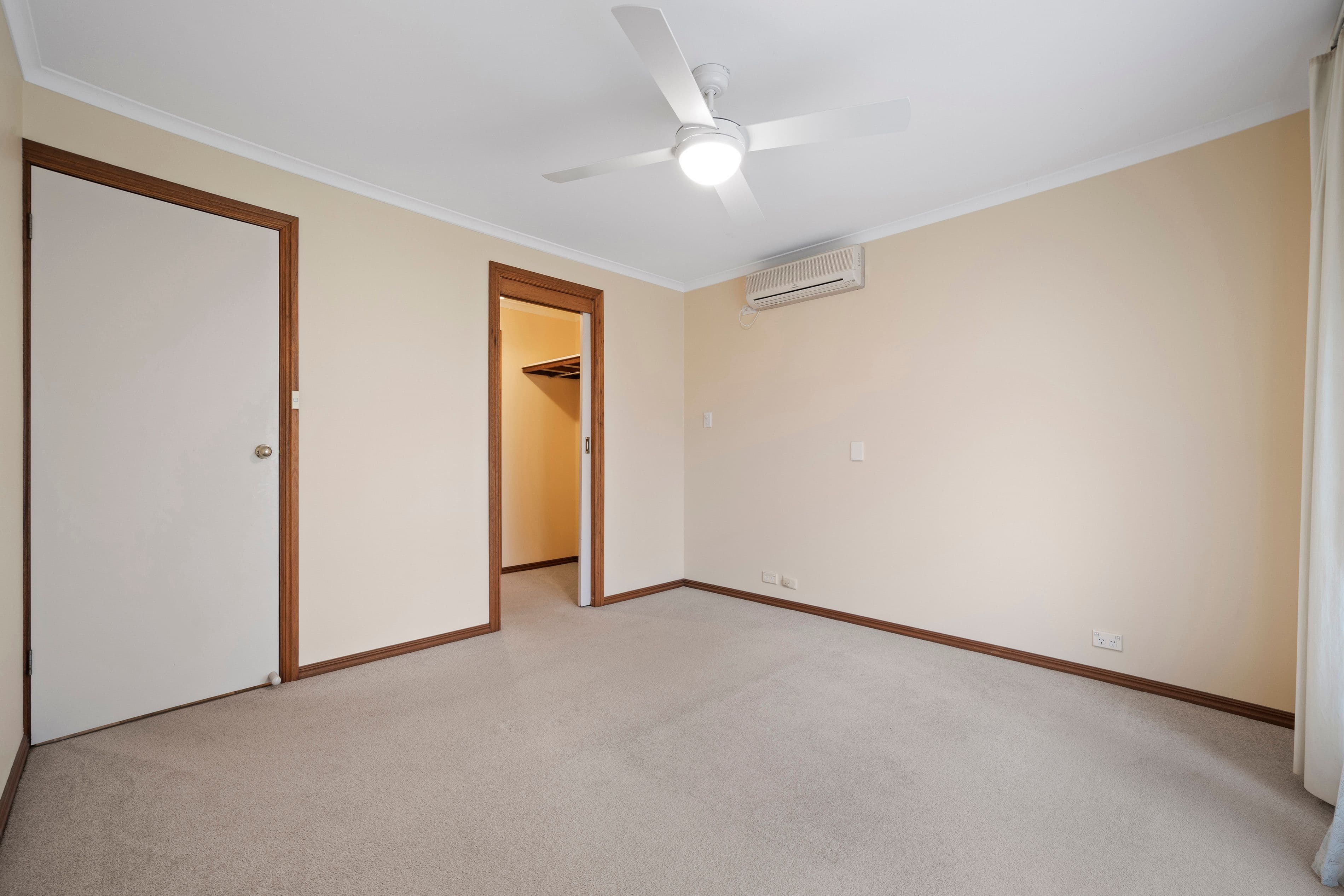 13 Jacaranda Grove, Oaklands Park SA 5046, Oaklands Park - Thumbnail 4
