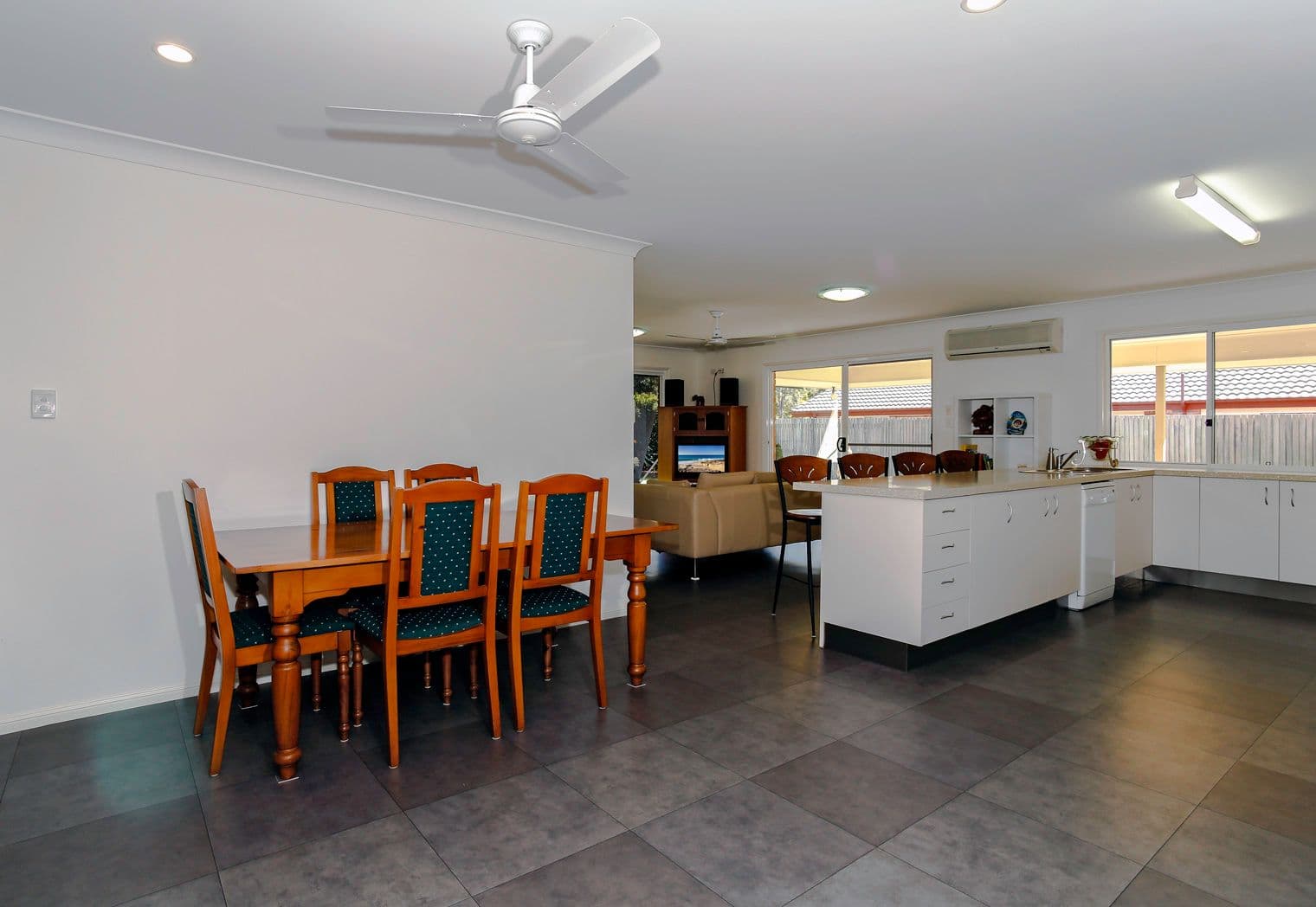 101 Butler Street, TEWANTIN QLD 4565, Tewantin - Thumbnail 5