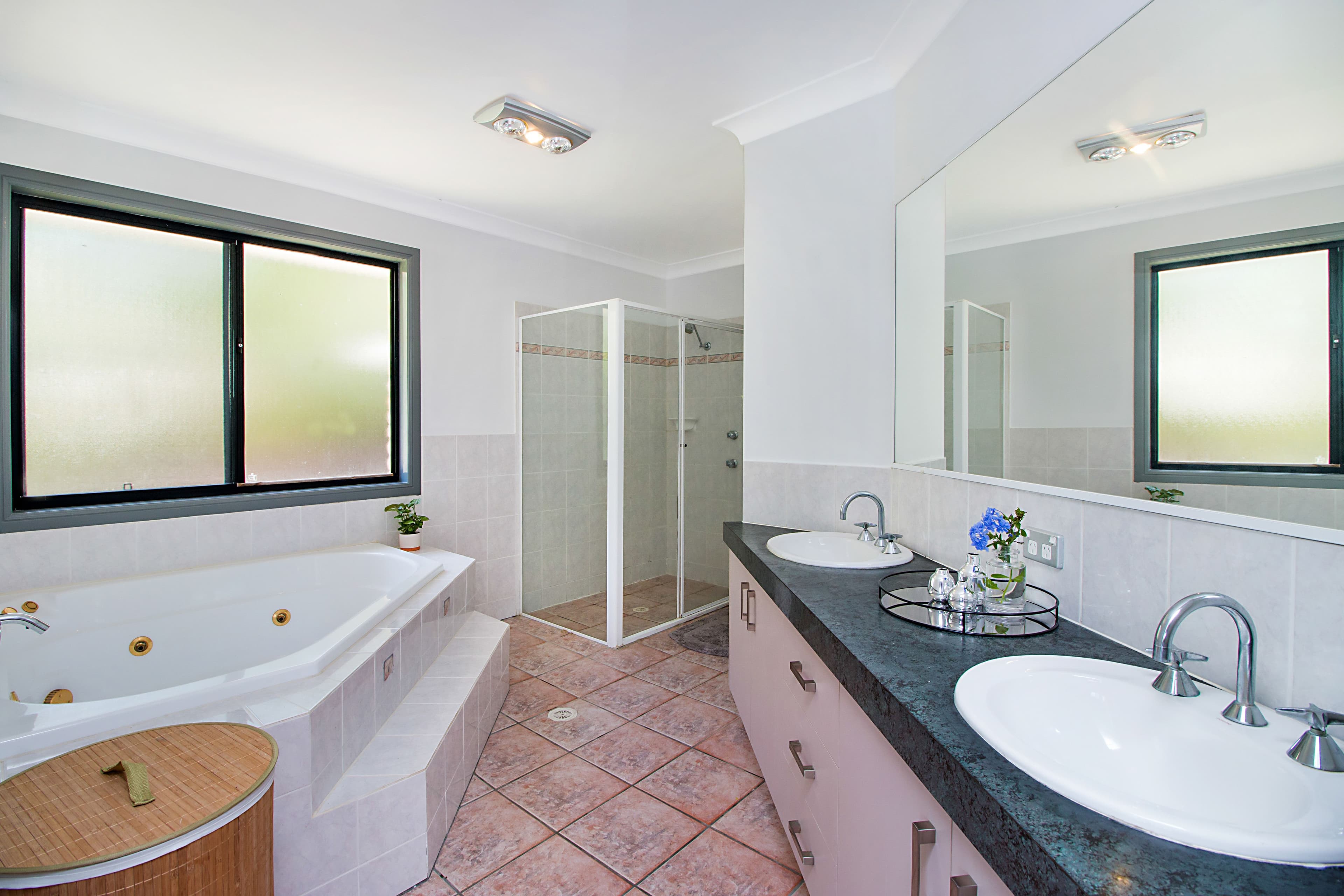 45 Forest Drive, Elanora QLD 4221, Elanora - Thumbnail 7