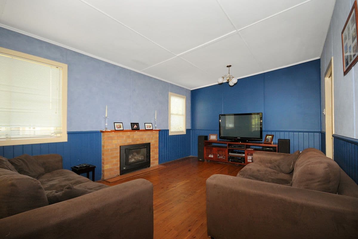 7 Mallon Street, RANGEVILLE QLD 4350, Rangeville - Thumbnail 2