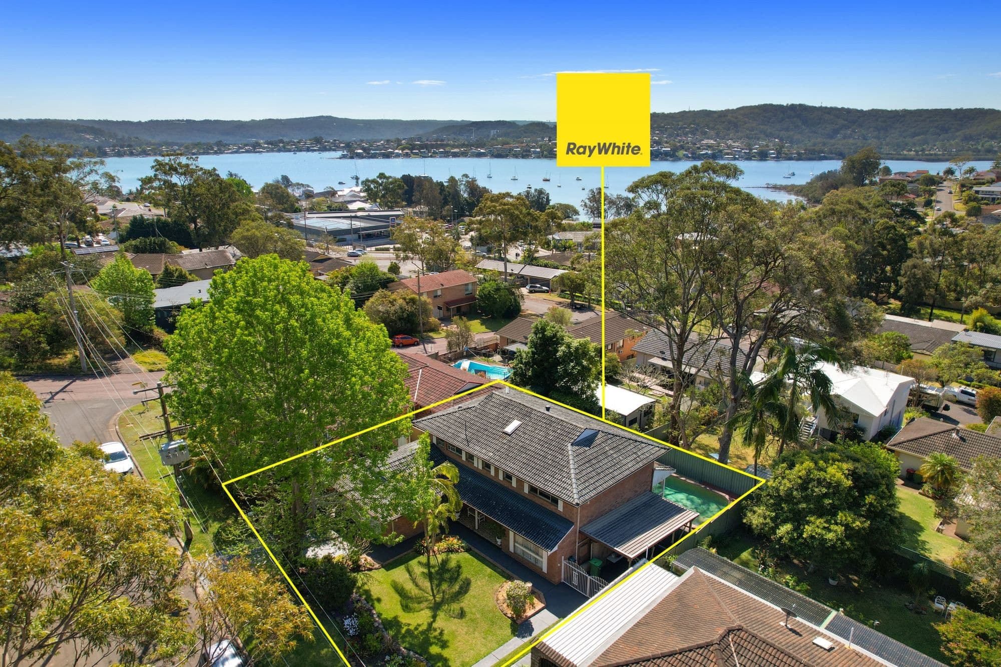 4 Redgrove Street, Green Point NSW 2251, Green Point - Thumbnail 3