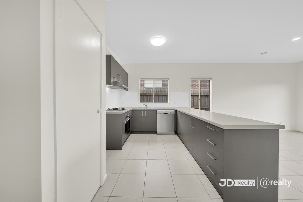 32/17 Crestmont Drive, Melton South, VIC, 3338, Melton South - Thumbnail 8