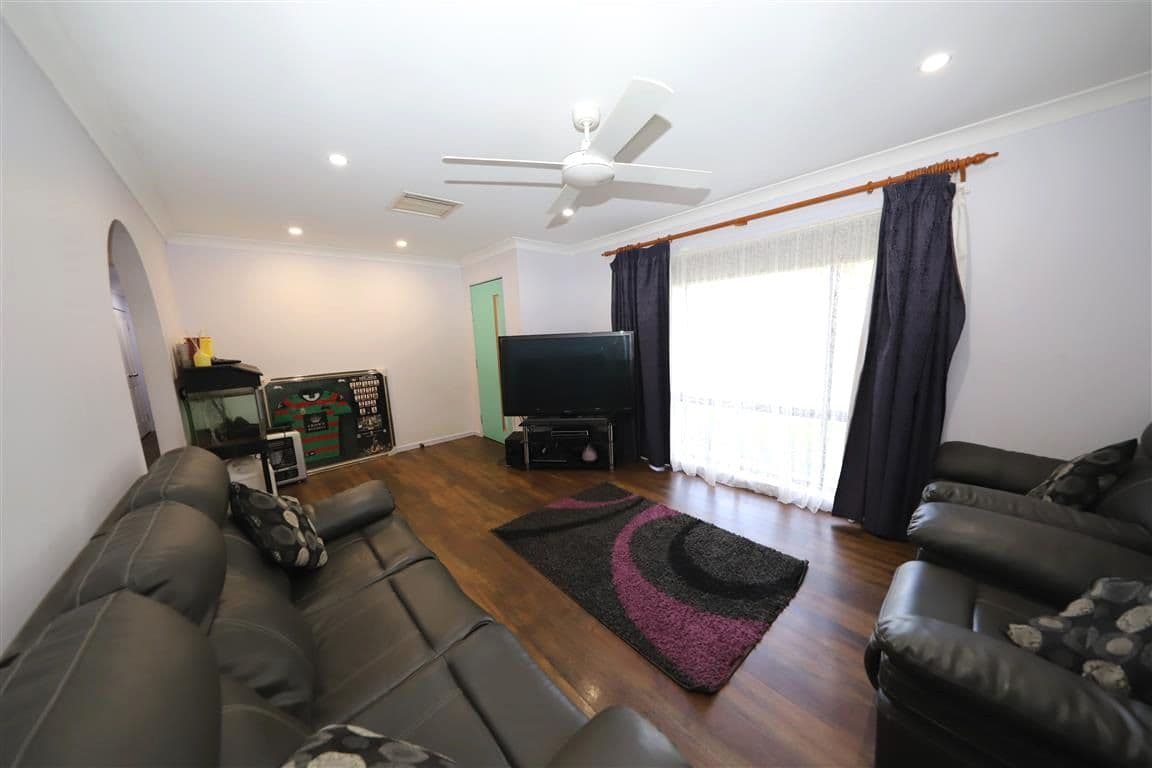 9 Blowering Road, Tumut NSW 2720, Tumut - Thumbnail 3
