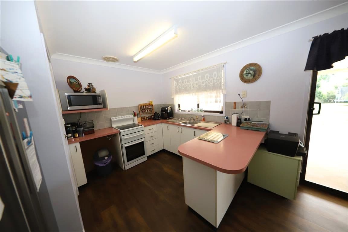 9 Blowering Road, Tumut NSW 2720, Tumut - Thumbnail 6