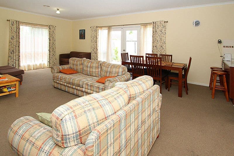 5 Aberdeen Street, RESERVOIR VIC 3073, Reservoir - Thumbnail 2