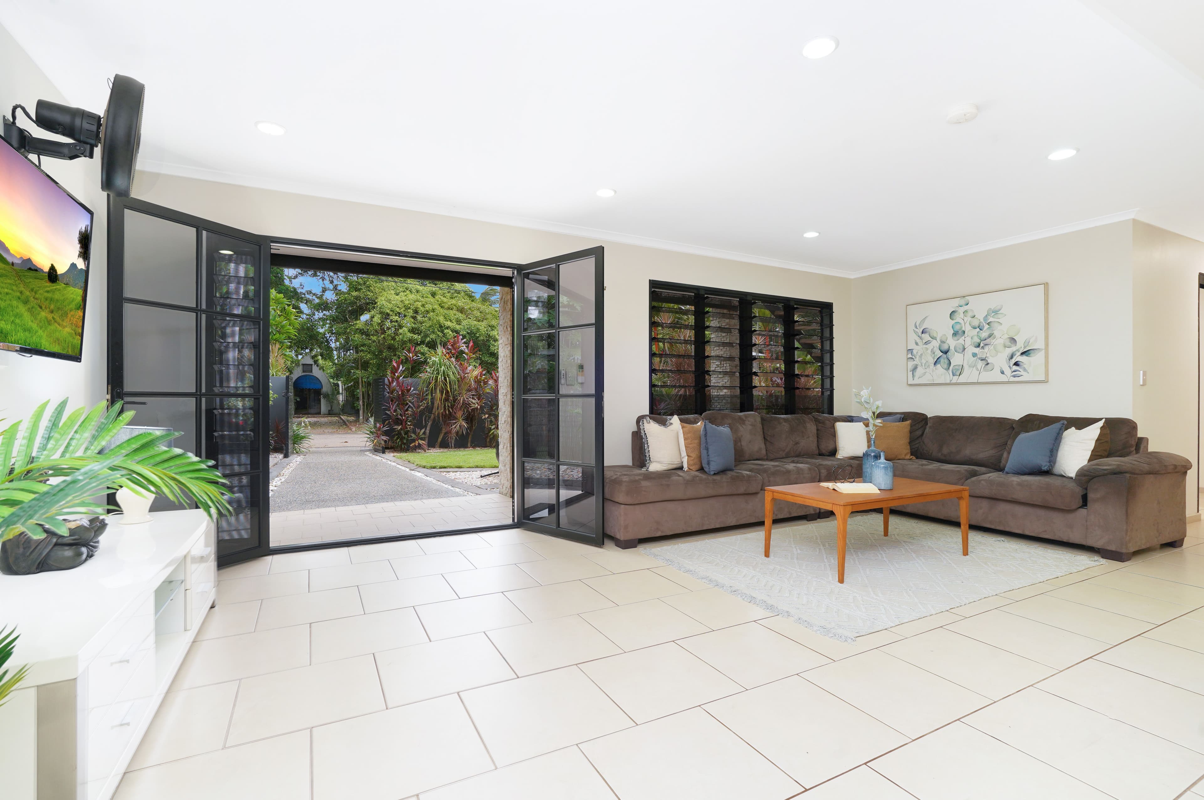 21 Ostermann Street, Coconut Grove NT 0810, Coconut Grove - Thumbnail 4