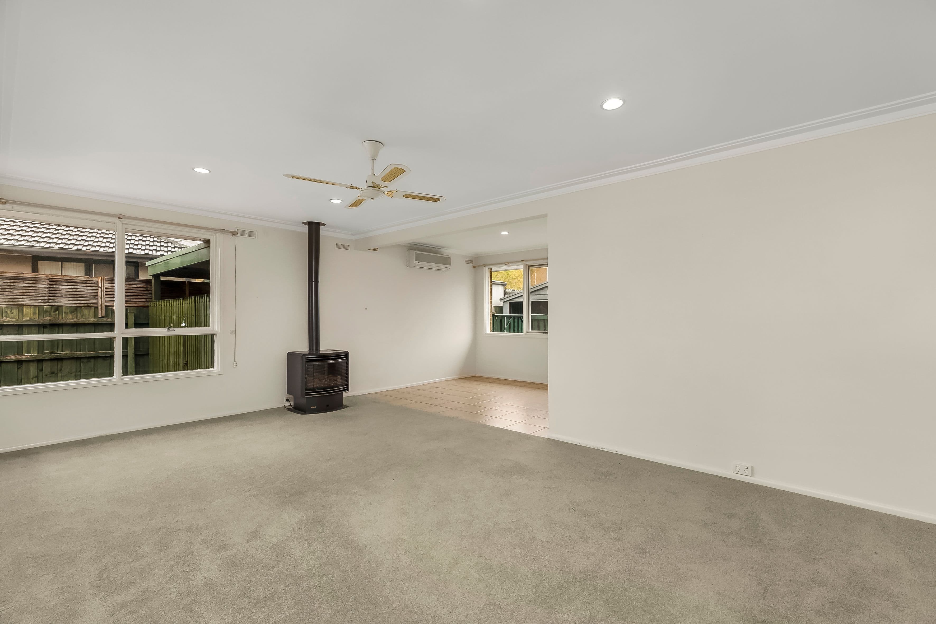 17 Blackwood Drive, Wheelers Hill VIC 3150, Wheelers Hill - Thumbnail 5