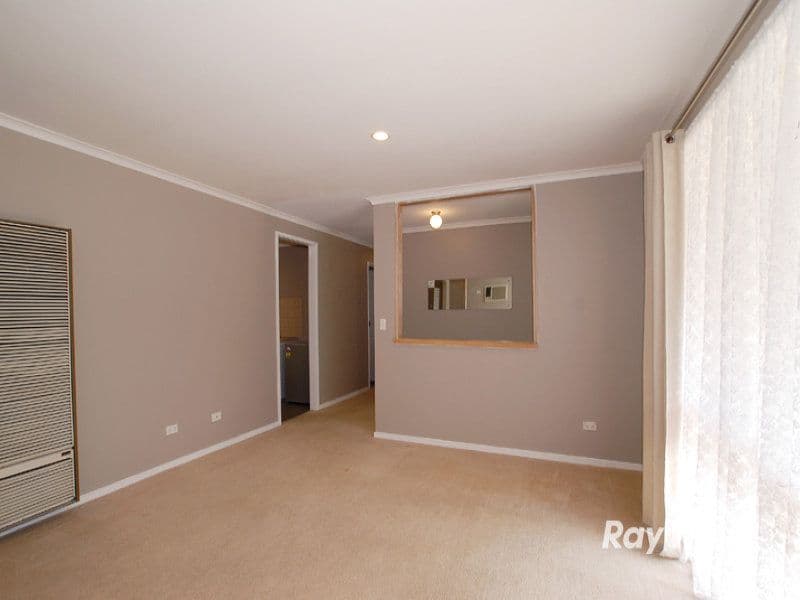 1 Saxonwood Drive, NARRE WARREN VIC 3805, Narre Warren - Thumbnail 4