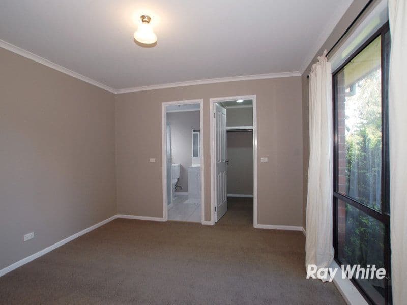 1 Saxonwood Drive, NARRE WARREN VIC 3805, Narre Warren - Thumbnail 6