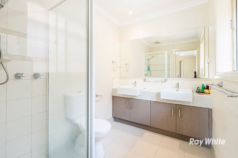 5 Donohue Street, Cranbourne East VIC 3977, Cranbourne East - Thumbnail 3