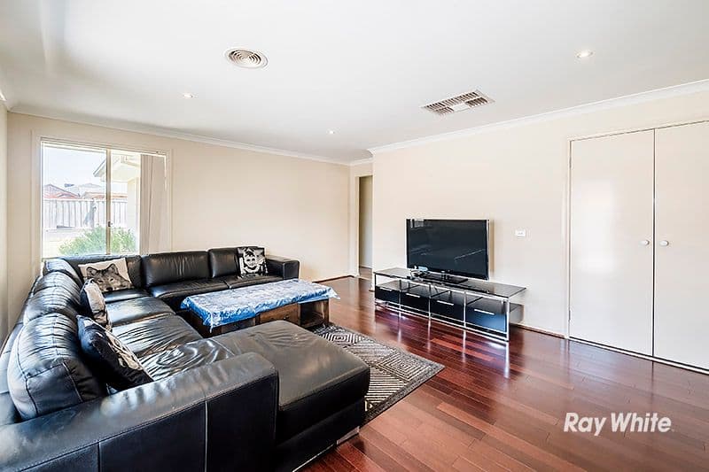 5 Donohue Street, Cranbourne East VIC 3977, Cranbourne East - Thumbnail 8
