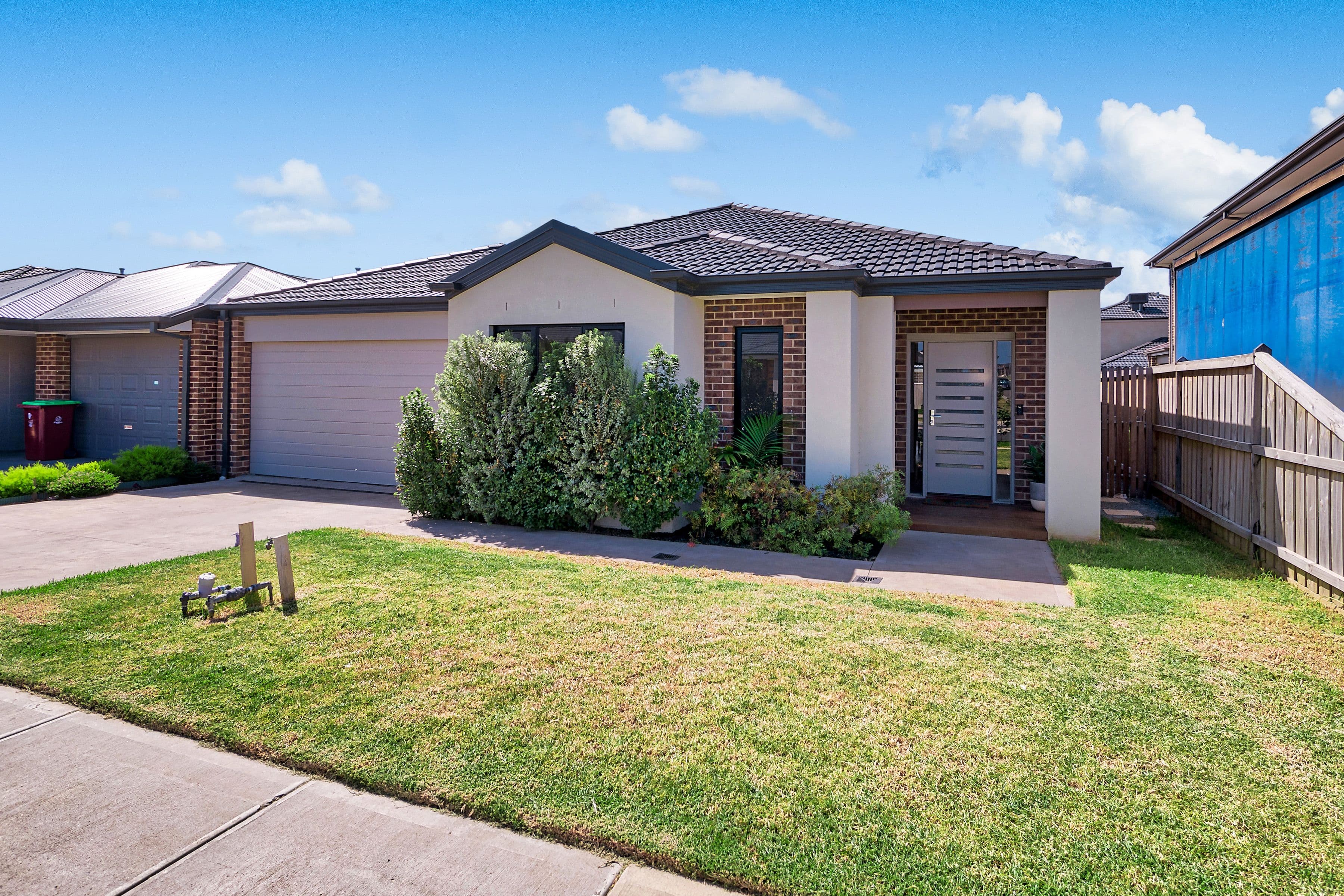 44 Wilmington Avenue, Cranbourne West VIC 3977, Cranbourne West - Image 1