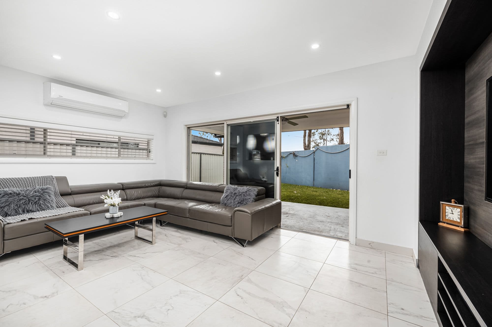 25 Fysh Avenue, Middleton Grange NSW 2171, Middleton Grange - Thumbnail 2