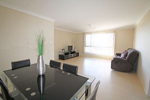 6 Faunce Place, BUNGENDORE NSW 2621, Bungendore - Thumbnail 2