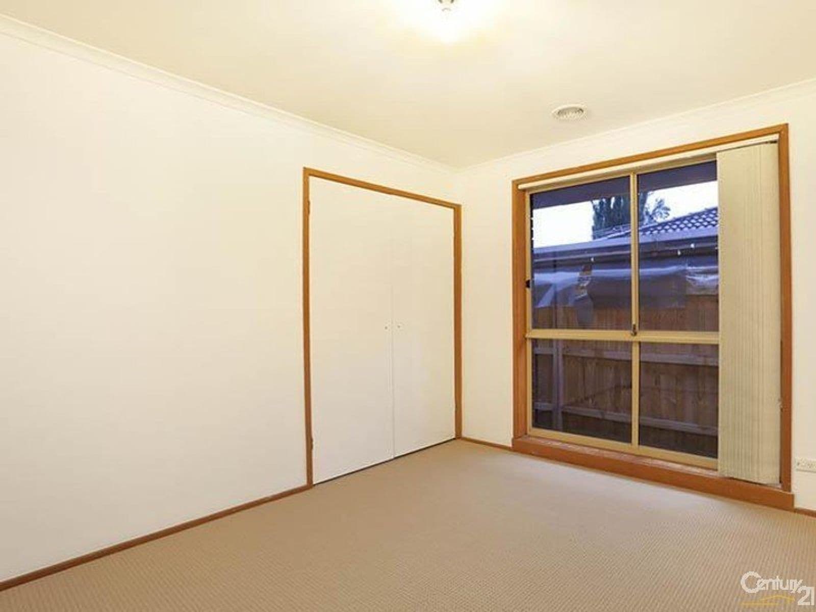 23 Glenbourne Road, Cranbourne - Thumbnail 7