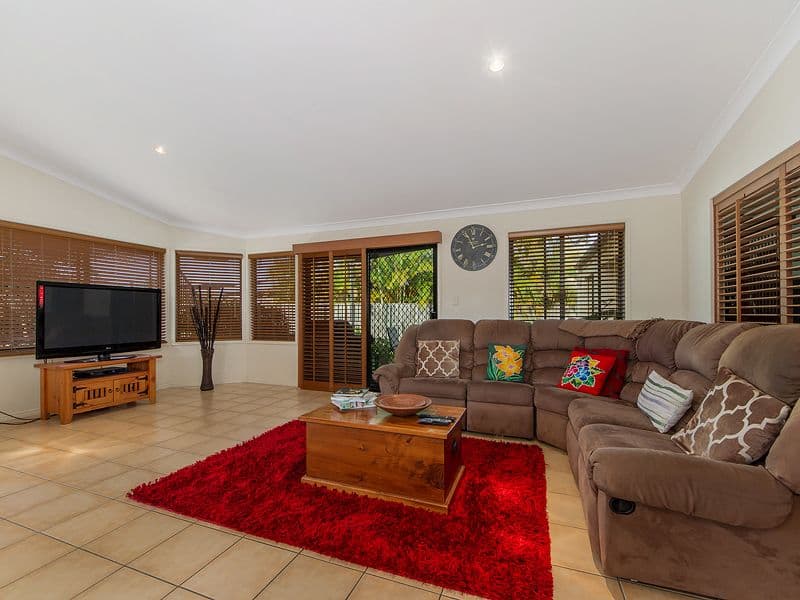 19 Eton Drive, Oxenford QLD 4210, Oxenford - Thumbnail 5