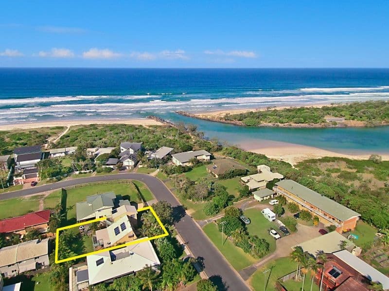 10 Elanora Avenue, Pottsville - Image 1