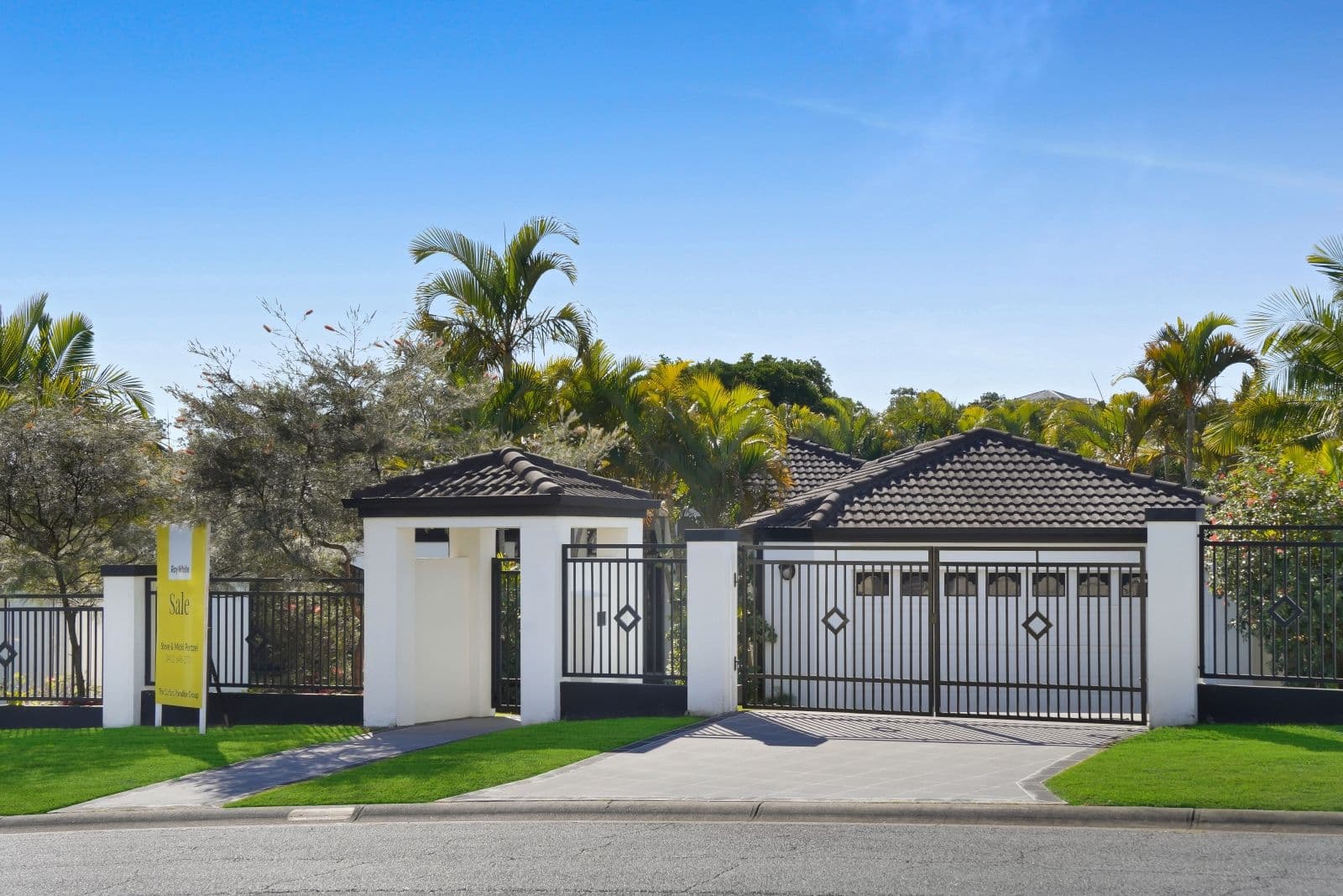 12 Zeller Crescent, Arundel QLD 4214, Arundel - Image 1