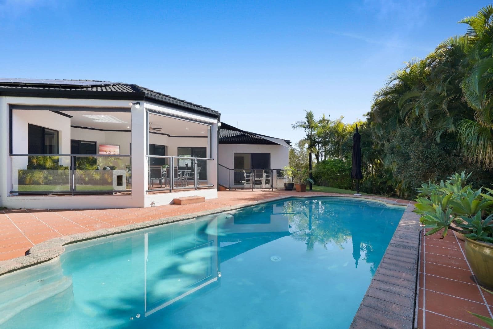 12 Zeller Crescent, Arundel QLD 4214, Arundel - Thumbnail 2