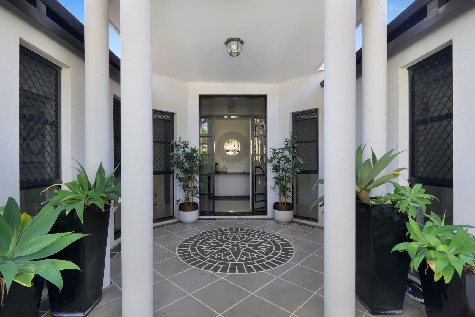 12 Zeller Crescent, Arundel QLD 4214, Arundel - Thumbnail 3