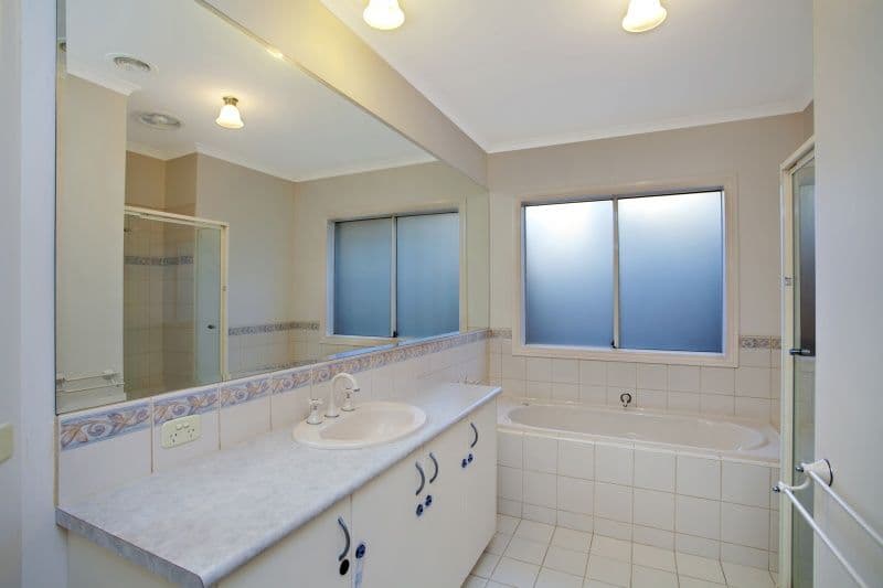 8 Jarman Street, MORDIALLOC VIC 3195, Mordialloc - Thumbnail 5