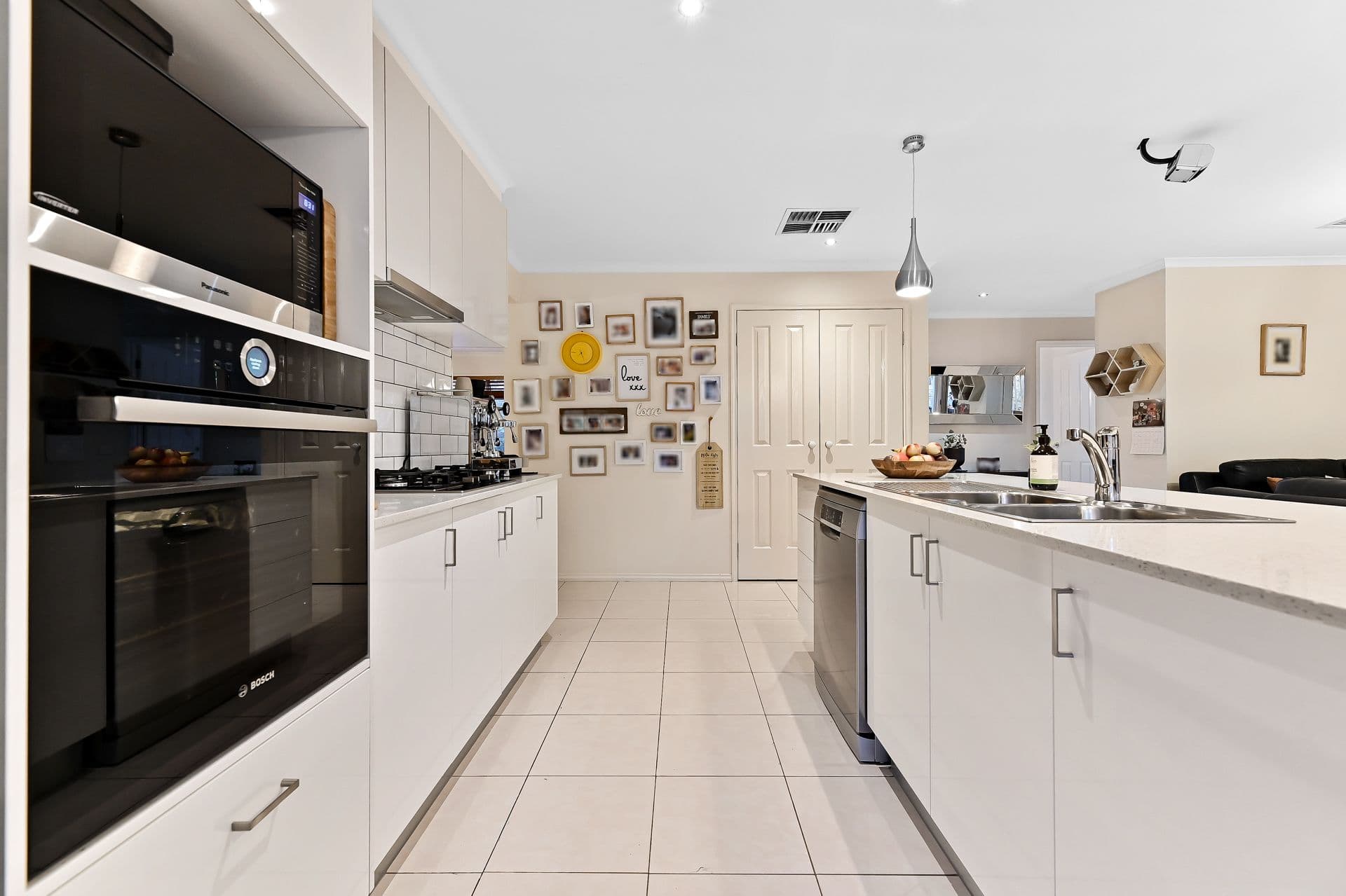 92 The Boulevard, Narre Warren South VIC 3805, Narre Warren South - Thumbnail 2