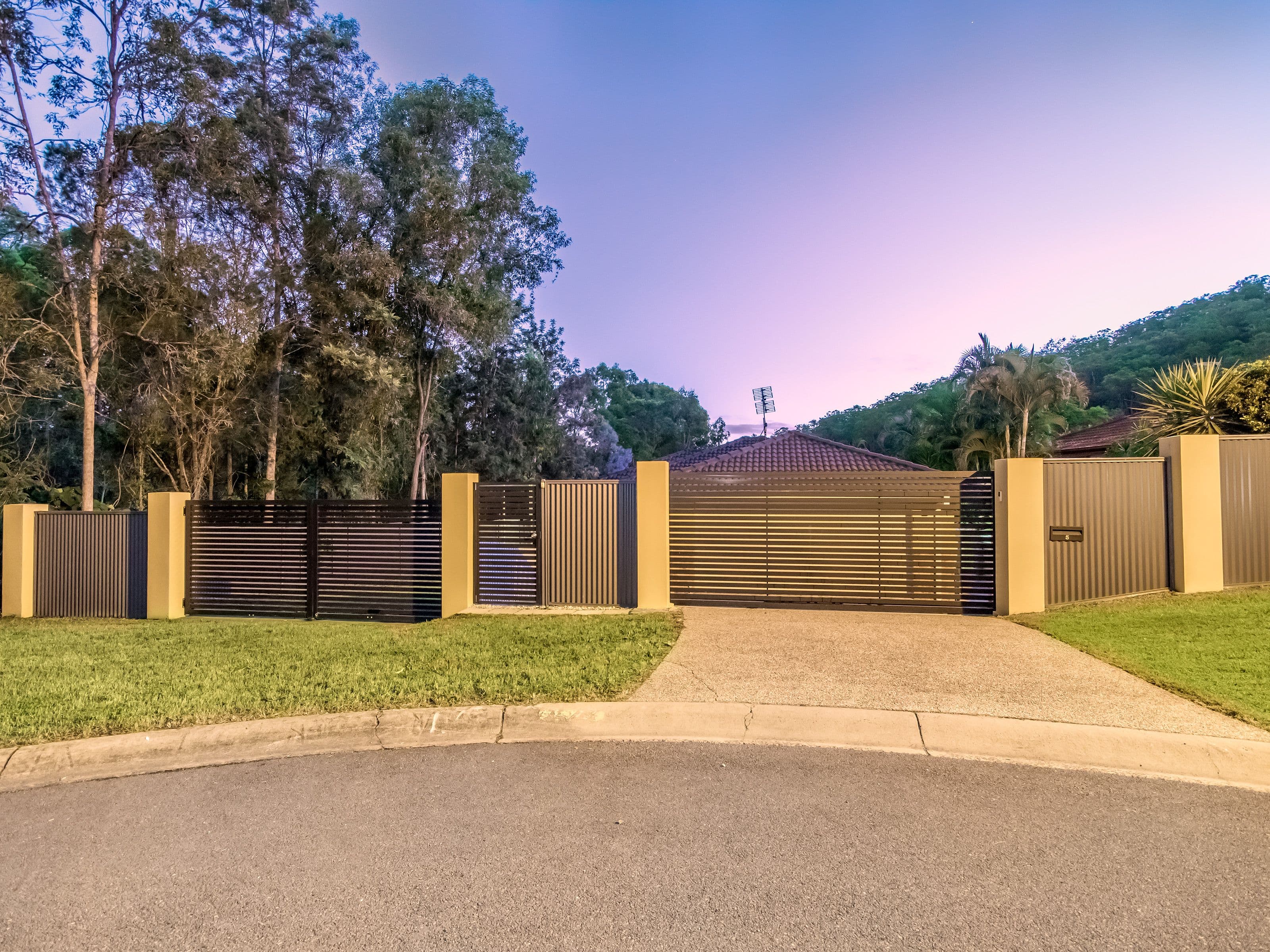 5 Cawley Place, Oxenford QLD 4210, Oxenford - Thumbnail 3