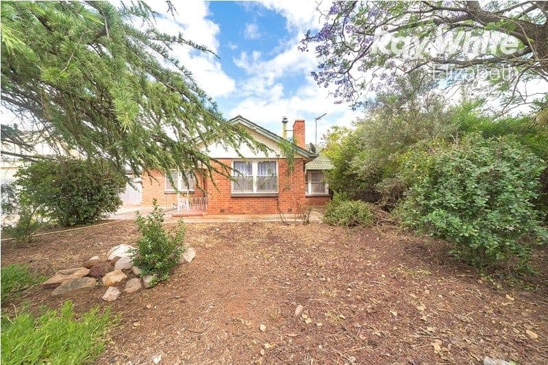 17 Bloomfield Crescent, Elizabeth Downs SA 5113, Elizabeth Downs - Thumbnail 2