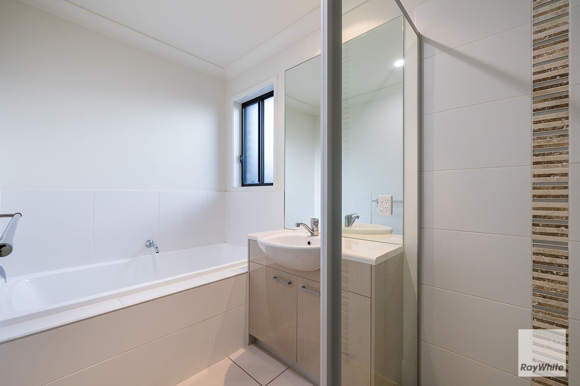 28 Rowe Crescent, Thornlands QLD 4164, Thornlands - Thumbnail 3