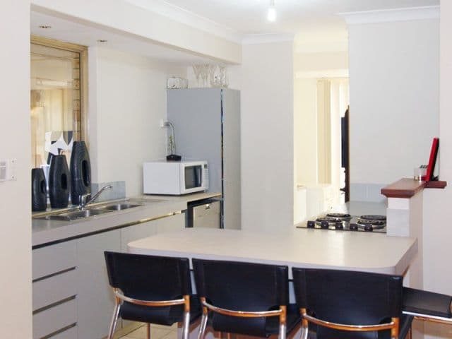 18 Jabiru Close, HUNTINGDALE WA 6110, Huntingdale - Thumbnail 2