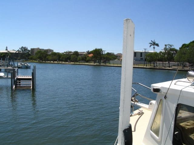 22 Vaggelas Crescent, BIGGERA WATERS QLD 4216, Biggera Waters - Thumbnail 2