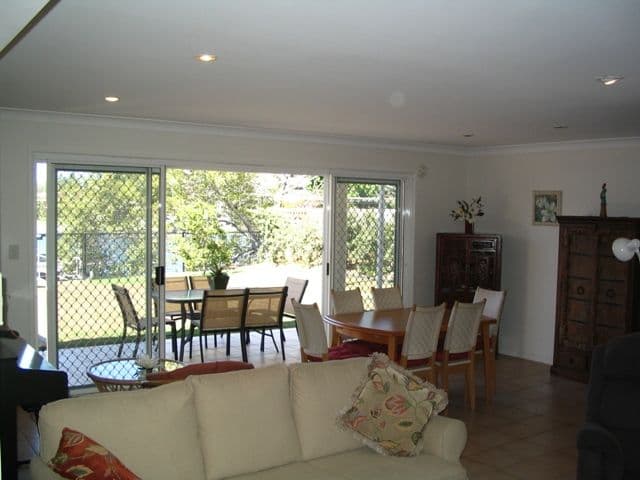 22 Vaggelas Crescent, BIGGERA WATERS QLD 4216, Biggera Waters - Thumbnail 4